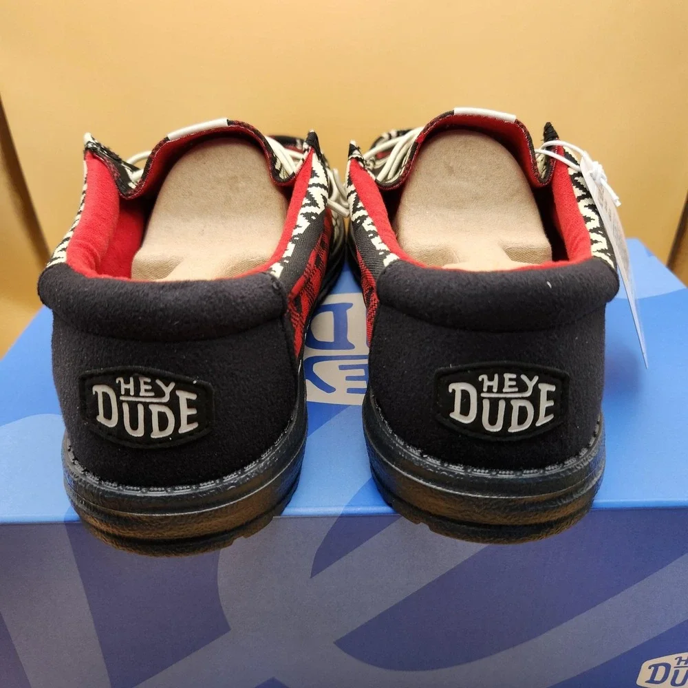 Hey Dude Wally Holiday Cheers Shoes Mens Size 11 Black Multi Casual Comfort Xmas